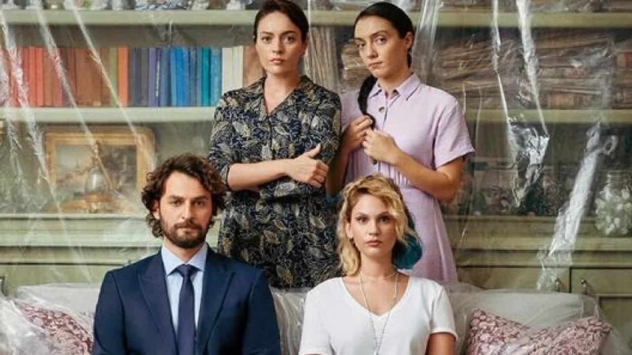 مسلسل شقة الابرياء الحلقة 18 مدبلجة