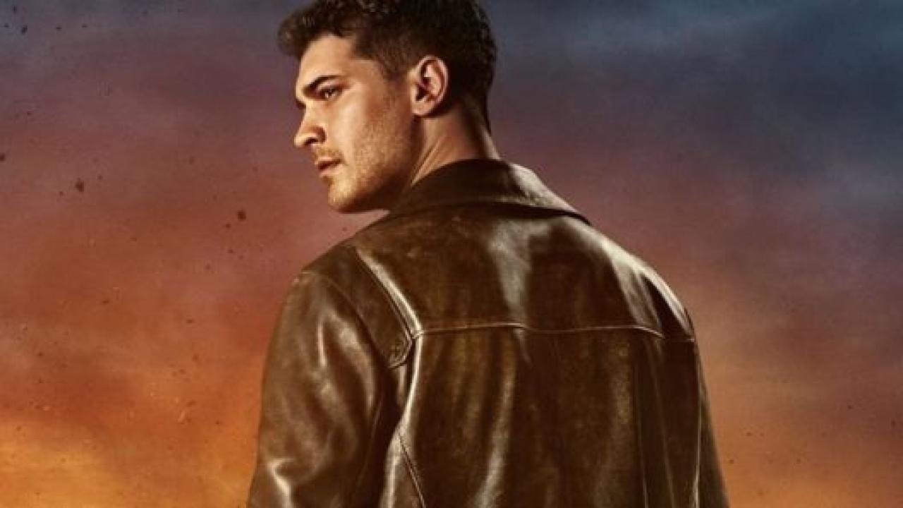 مسلسل الحامي الموسم الاول مترجم